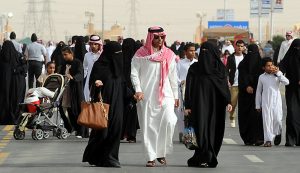 أيهما يفضل الرجل الزوجة الأولى أم الثانية