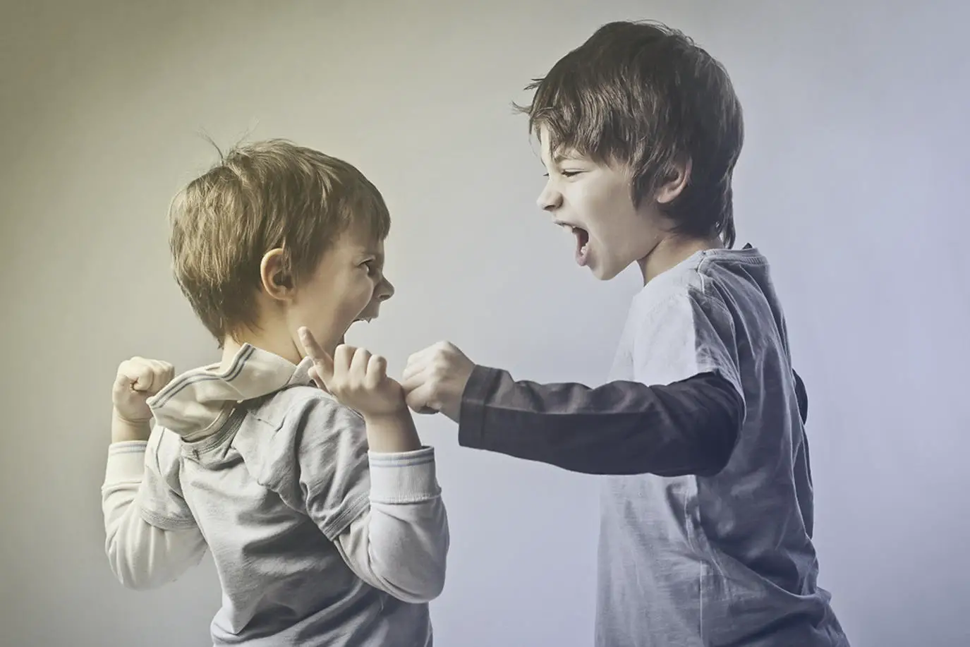 Interpretation of a dream about speculation with someone I know