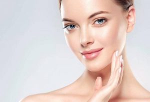 خلطات لتبيض الوجه الدهني