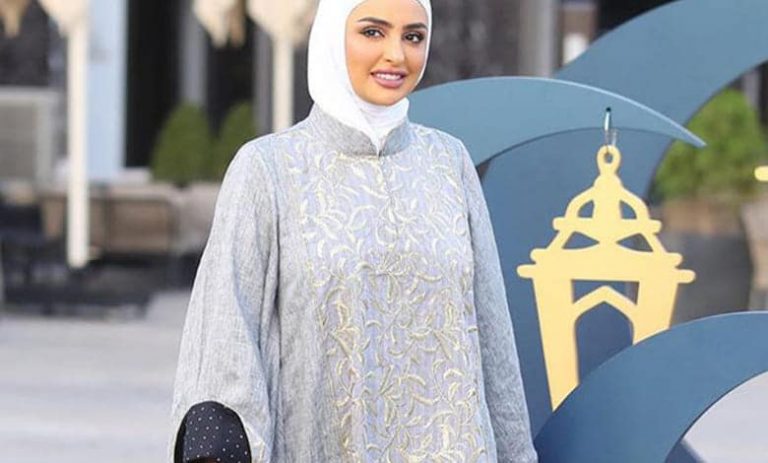 العباءة البيضاء في المنام