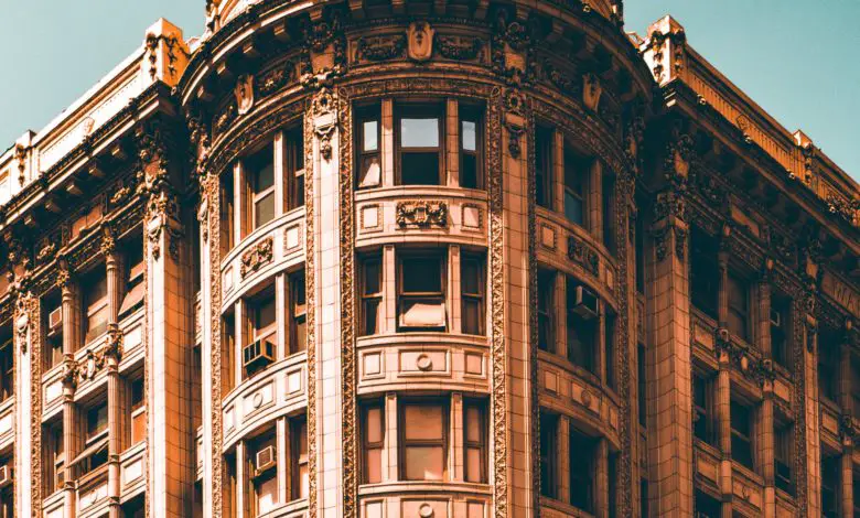 corner of classic building architecture 780x470 1 - مدونة صدى الامة
