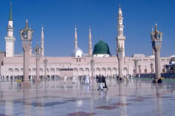 The virtue of praying in the honorable garden