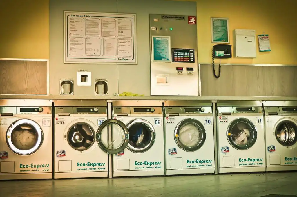 Bekar kadınlar için rüyada çamaşır makinesinin yorumlanması