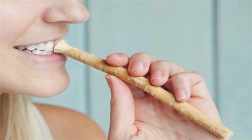 تجربتي مع السواك لتبييض الأسنان