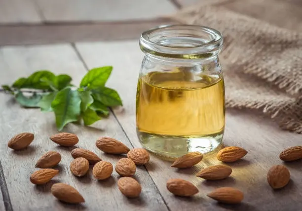 زيت اللوز الحلو للمنطقة الحساسة تجربتي
