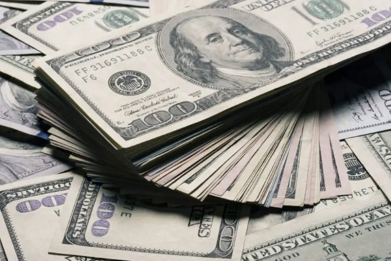 Widzenie papierowych pieniędzy we śnie – Ibn Sirin 768x512 1 - Blog Sada Al Umma