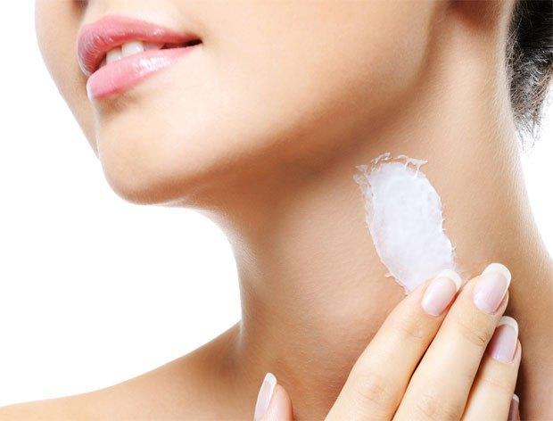 Whitening the neck in natural ways