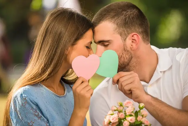 ما الفرق بين الحب والاعجاب؟