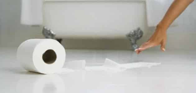 Stool-in-front-of-relatives