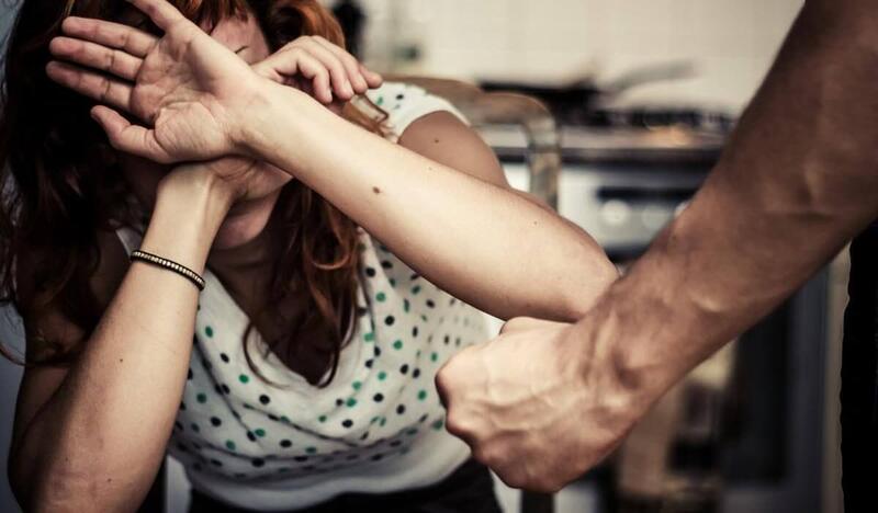 Interpretation of a dream about hitting someone I know for a married woman