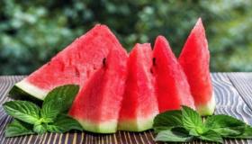 What do you know about the interpretation of seeing watermelon in a dream by Ibn Sirin?