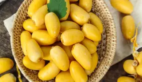 The 10 most important interpretations of a dream about yellow dates for a married woman, according to Ibn Sirin