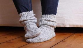 The 10 most important interpretations of a dream about socks for a married woman, according to Ibn Sirin