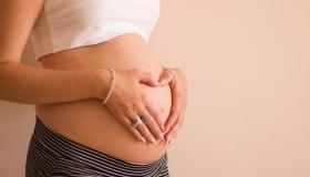 حركة الجنين في الشهر التاسع وهل قلة حركة الجنين في الشهر التاسع من علامات الولادة؟