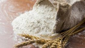 Kakvo je tumačenje brašna u snu od Ibn Sirina?