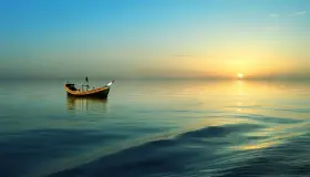 ¿Cuál es la interpretación de un sueño sobre un barco en el mar según Ibn Sirin?