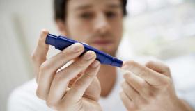 أعراض ارتفاع السكر التراكمي وما هو المعدل الطبيعي للسكر التراكمي في الدم؟